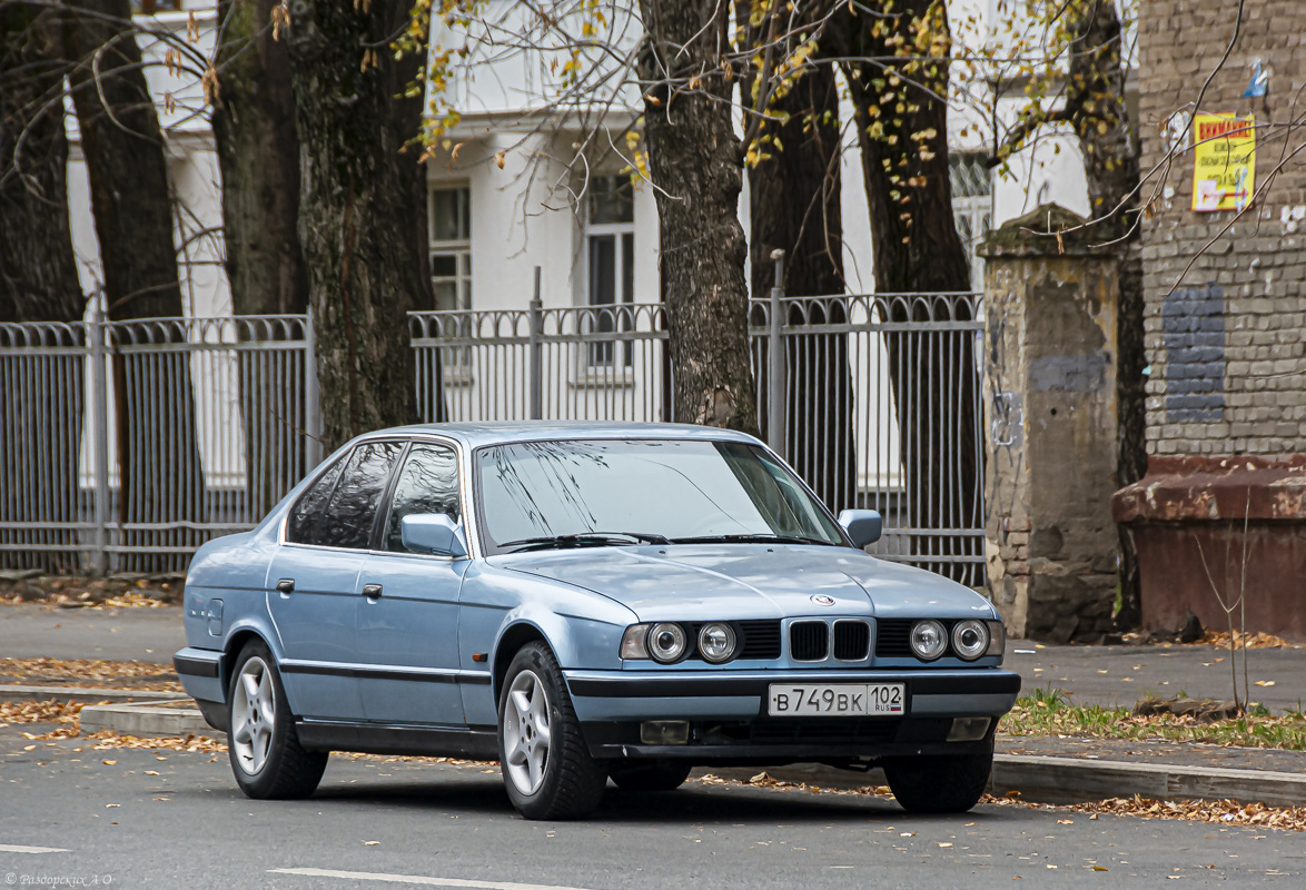 Башкортостан, № В 749 ВК 102 — BMW 5 Series (E34) '87-96