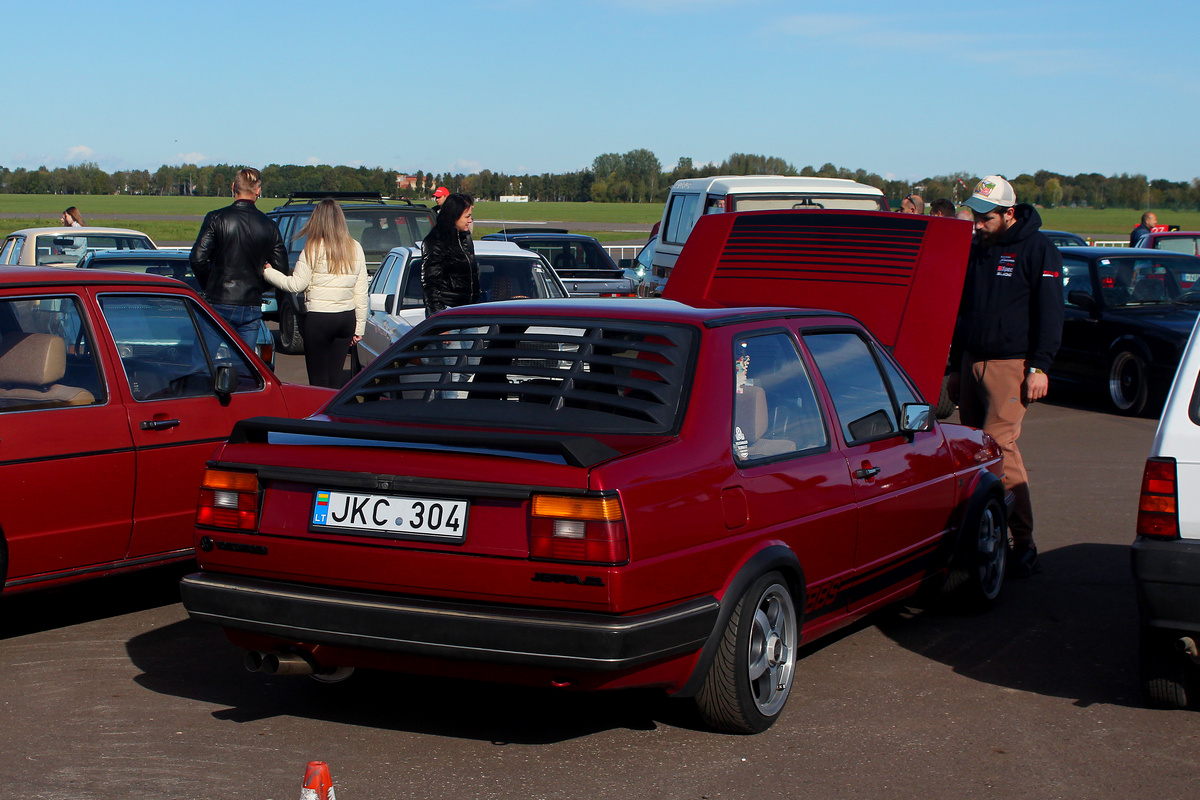 Литва, № JKC 304 — Volkswagen Jetta Mk2 (Typ 16) '84-92; Литва — Retro mugė 2024 ruduo