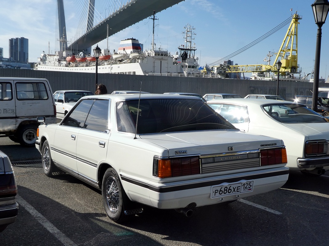 Приморский край, № Р 686 ХЕ 125 — Nissan Cedric (Y30) '83-99; Приморский край — Закрытие сезона JDM Oldschool Cars (2024)