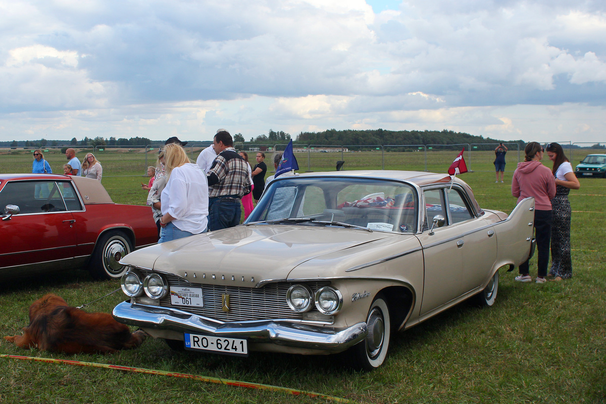 Латвия, № RO-6241 — Plymouth Belvedere (4G) '60-61; Литва — Nesenstanti klasika 2024