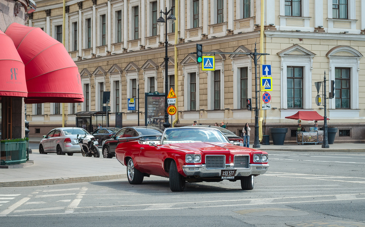 Санкт-Петербург, № Т 408 ЕЕ 178 — Oldsmobile 88 (7G) '71-76