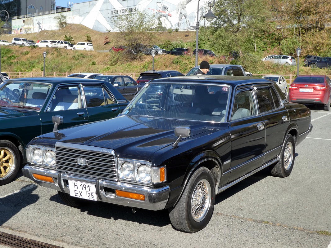 Приморский край, № Н 191 ЕХ 25 — Toyota Crown (S80/S90/S100) '74-79; Приморский край — Закрытие сезона JDM Oldschool Cars (2024)