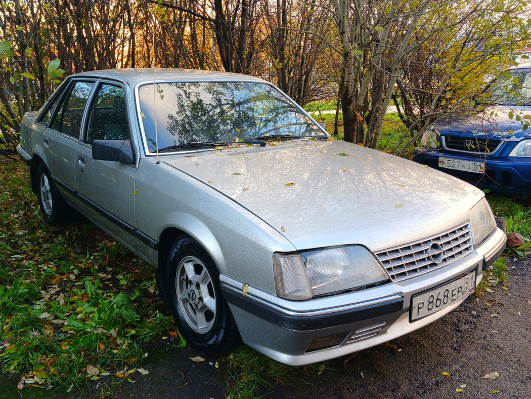 Мурманская область, № Р 868 ЕР 51 — Opel Senator (A2) '82-86