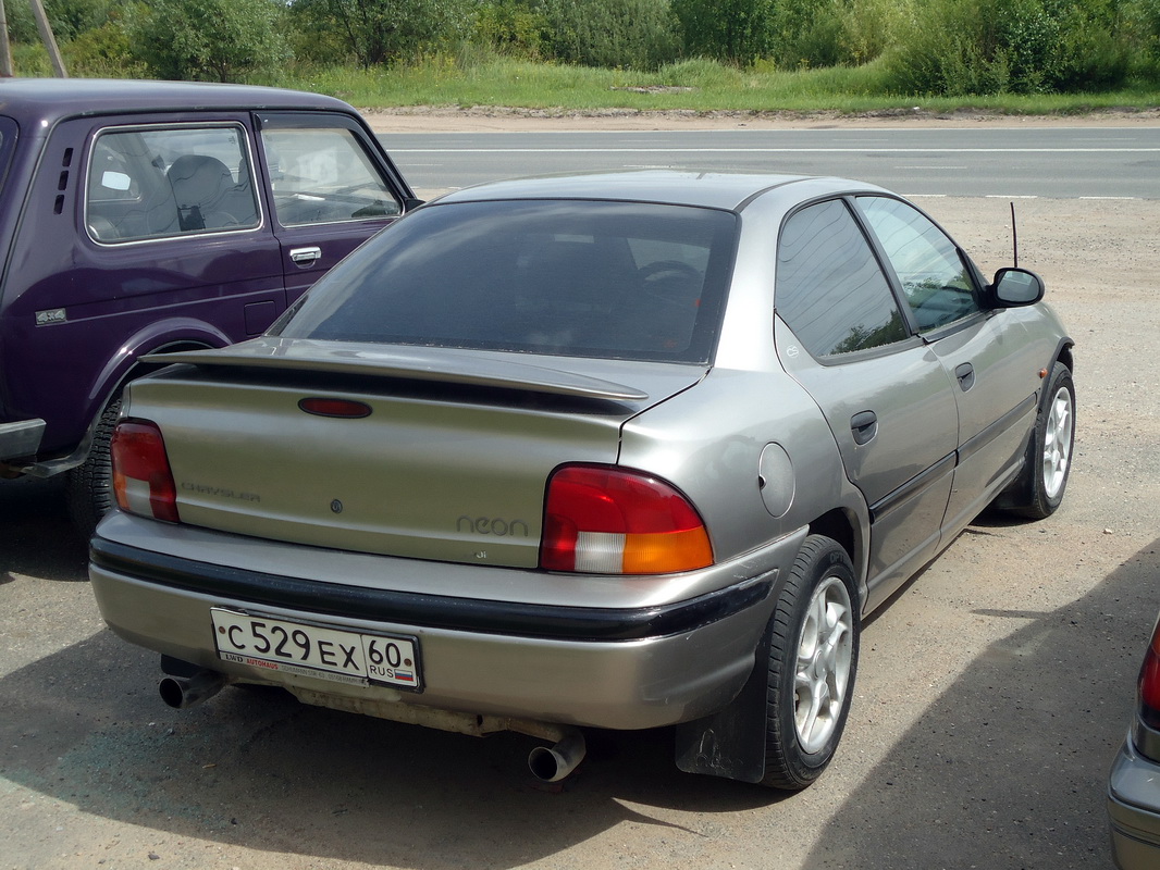 Псковская область, № С 529 ЕХ 60 — Chrysler Neon (1G) '94-99