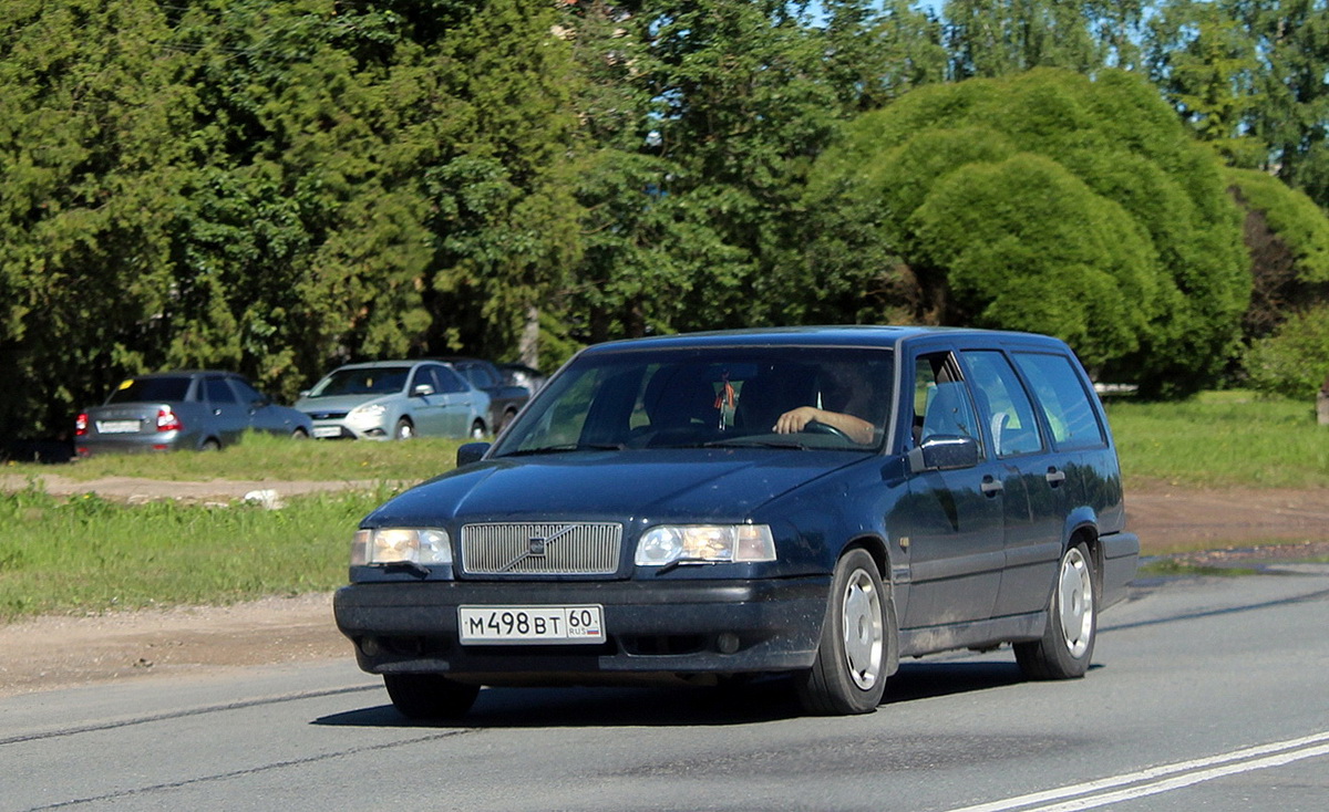 Псковская область, № М 498 ВТ 60 — Volvo 850 '91-97