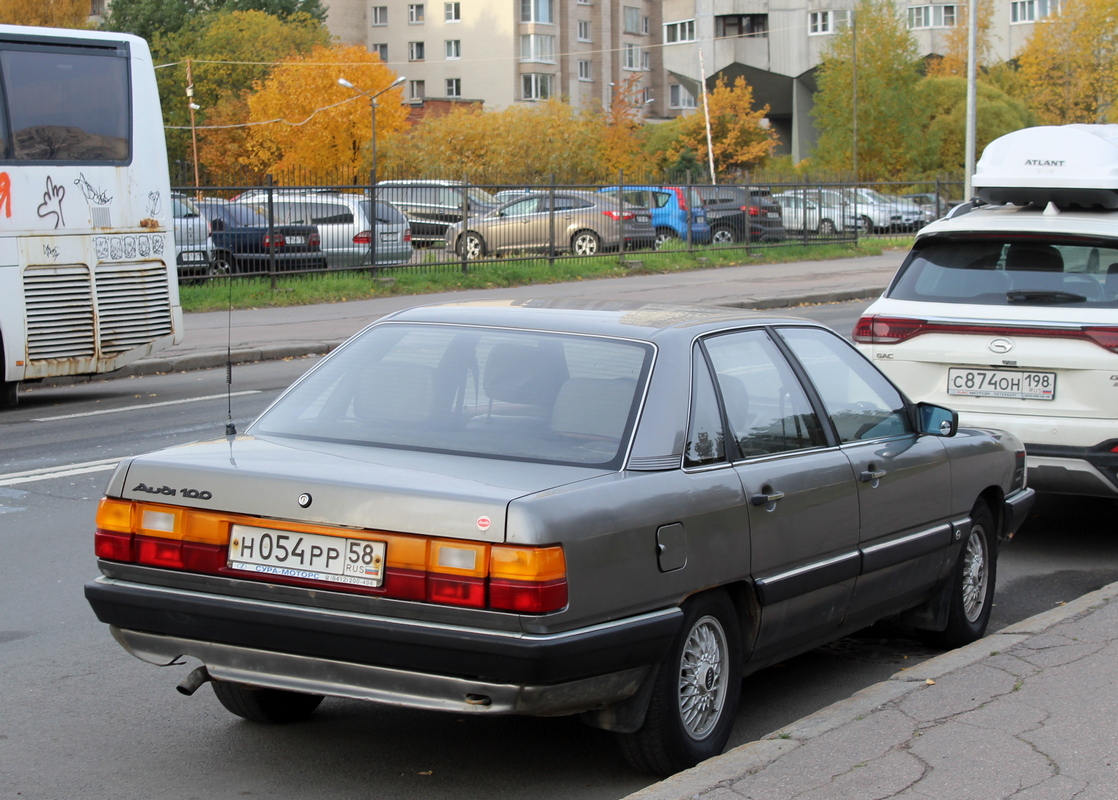 Пензенская область, № Н 054 РР 58 — Audi 100 (C3) '82-91