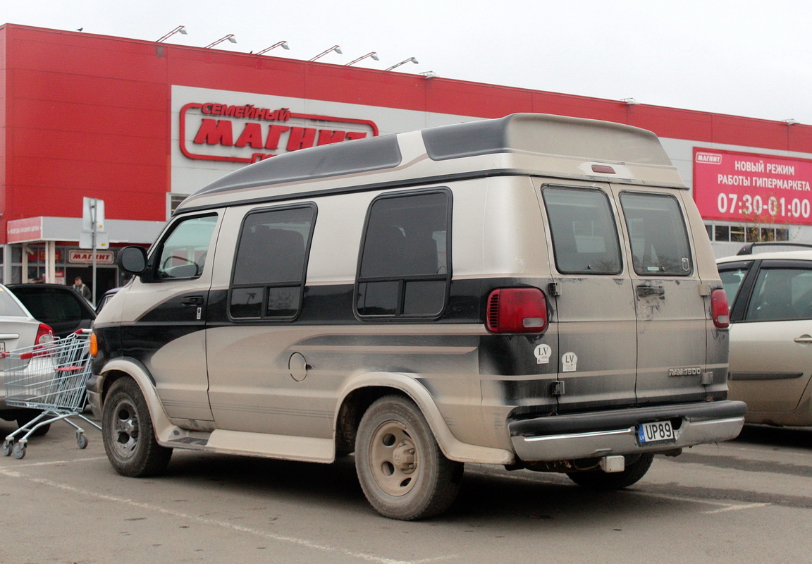 Латвия, № UP89 — Dodge Ram Van (3G) '98-03