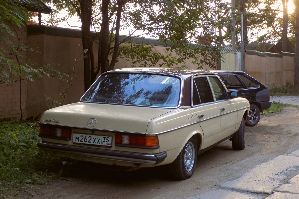 Вологодская область, № М 262 ХХ 35 — Mercedes-Benz (W123) '76-86