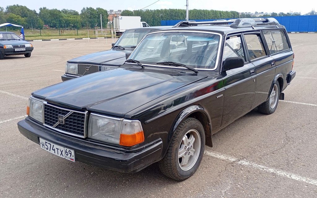 Тверская область, № Н 574 ТХ 69 — Volvo 240 Series (общая модель); Тверская область — День города Твери 2024 с Ретро-клубом Калинин