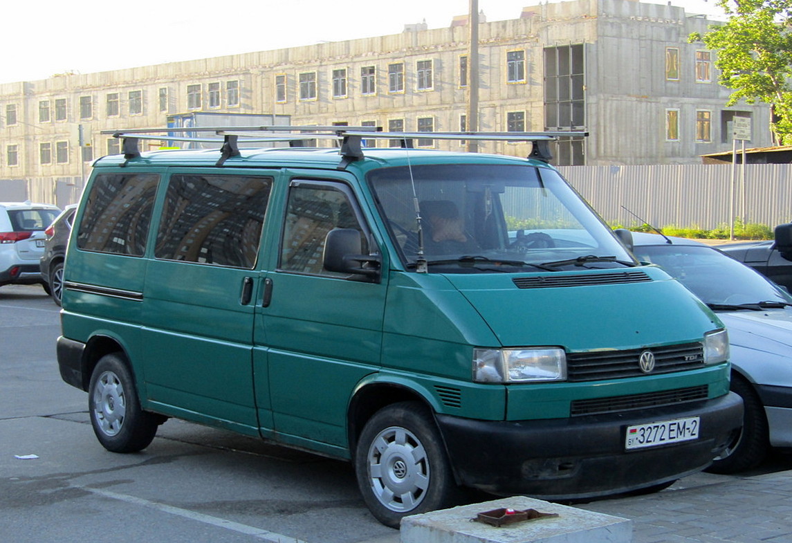 Витебская область, № 3272 EM-2 — Volkswagen Typ 2 (T4) '90-03