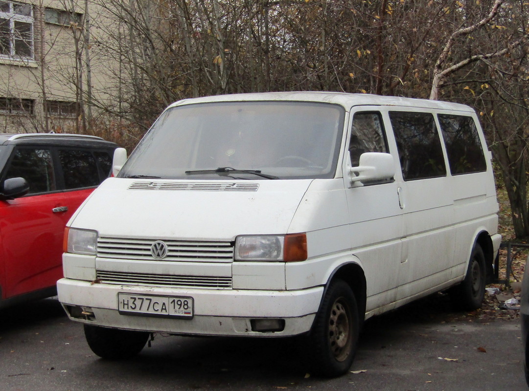 Санкт-Петербург, № Н 377 СА 198 — Volkswagen Typ 2 (T4) '90-03