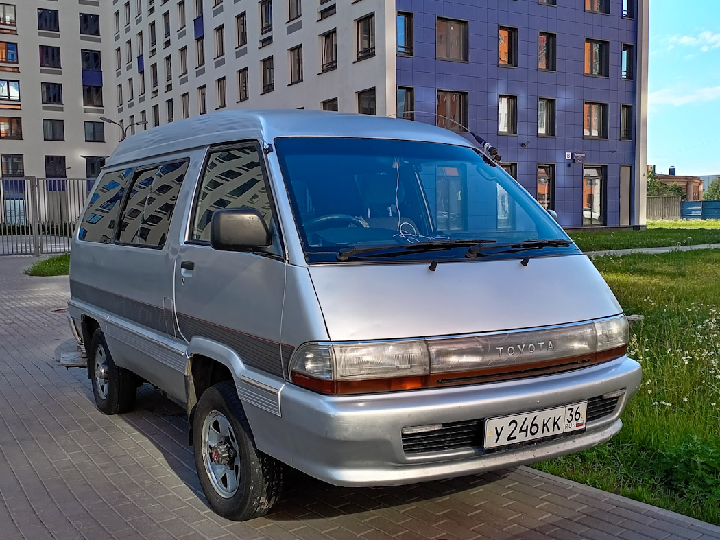 Воронежская область, № У 246 КК 36 — Toyota TownAce (R20/R30) '82-96