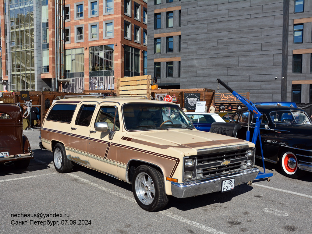 Санкт-Петербург, № Р 055 РО 198 — Chevrolet Suburban (7G) '73-91; Санкт-Петербург — Выставка классических и кастомных автомобилей и мотоциклов "Original Meet 2024"