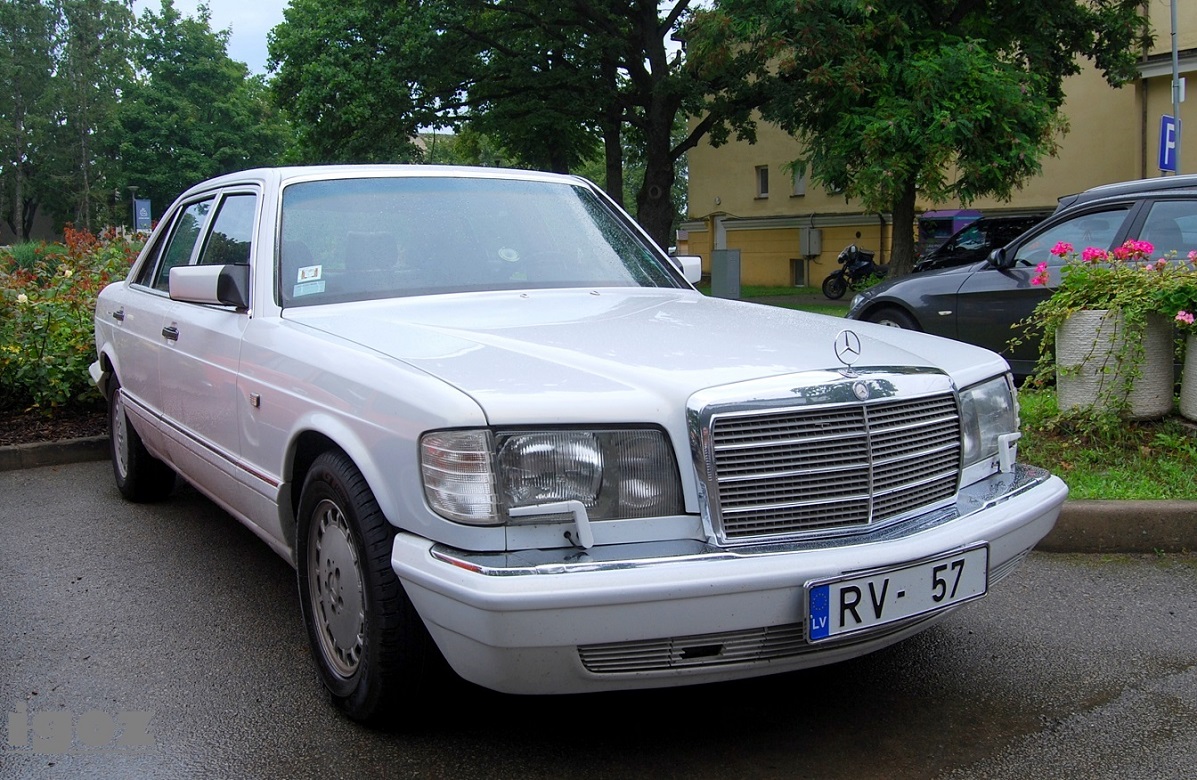 Латвия, № RV-57 — Mercedes-Benz (W126) '79-91