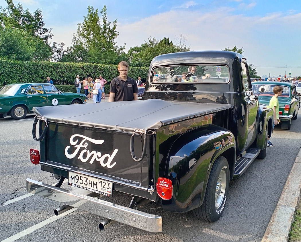 Москва, № М 953 НМ 123 — Ford F-Series (2G) '53-56; Москва — Фестиваль "Ретрорейс" 2024