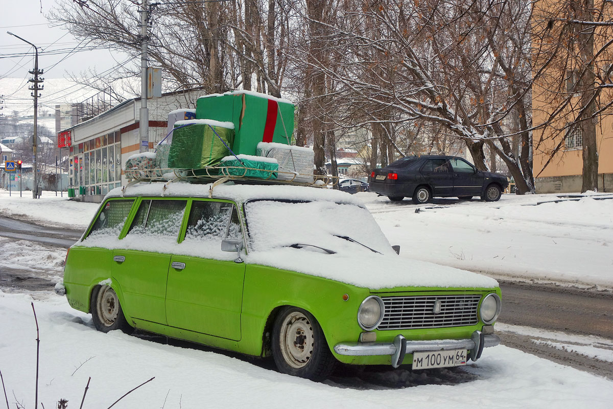 Саратовская область, № М 100 УМ 64 — ВАЗ-2102 '71-86