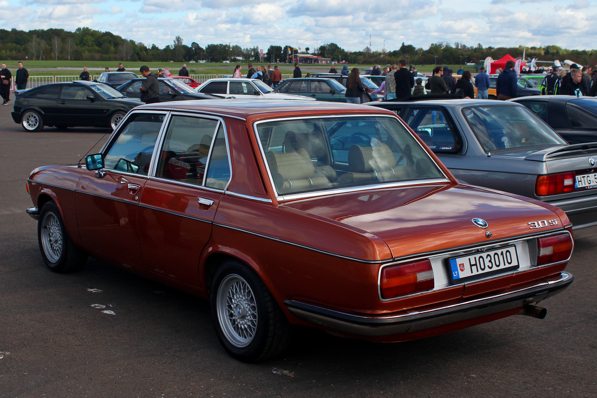 Литва, № H03010 — BMW New Six (E3) '68-77; Литва — Retro mugė 2024 ruduo