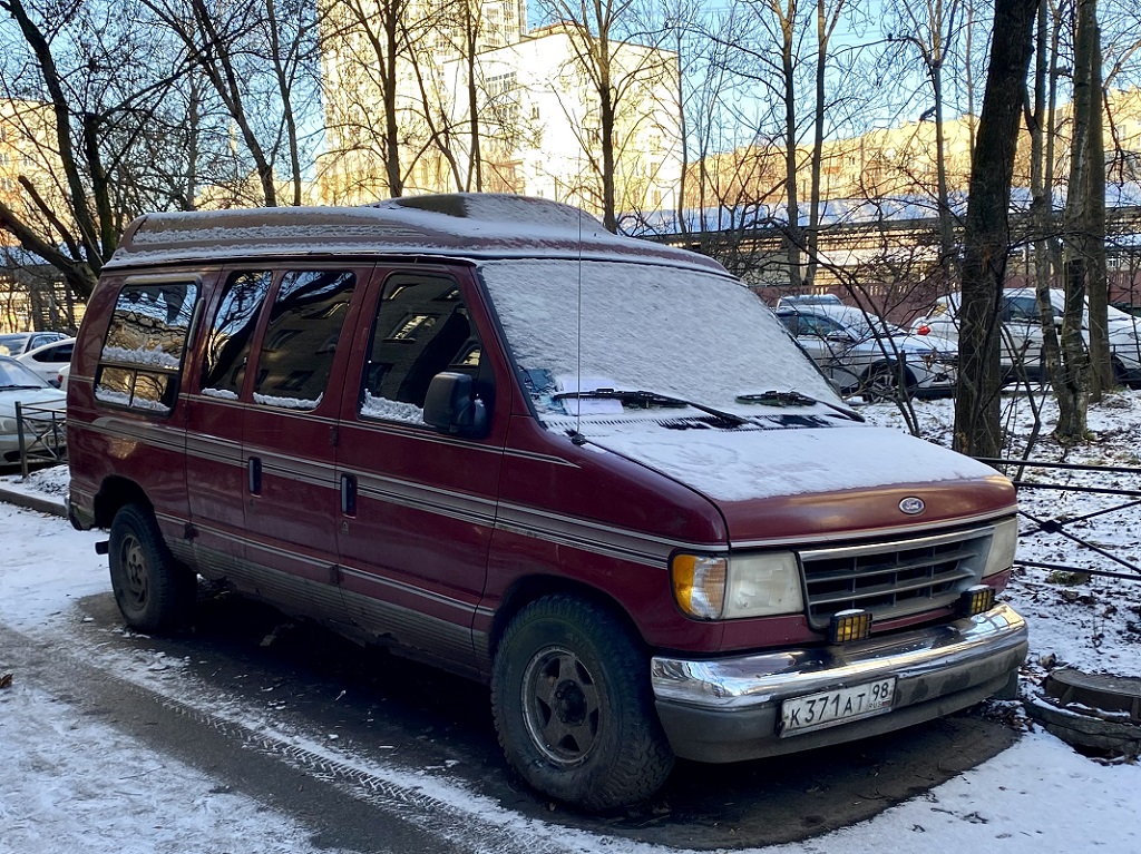 Санкт-Петербург, № К 371 АТ 98 — Ford E-Series (4G) '92-07