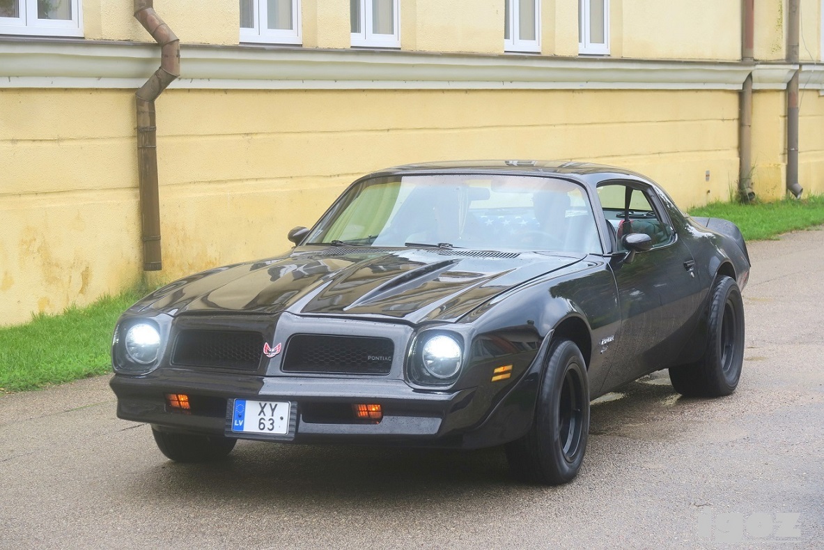 Латвия, № XY-83 — Pontiac Firebird (2G) '70-81