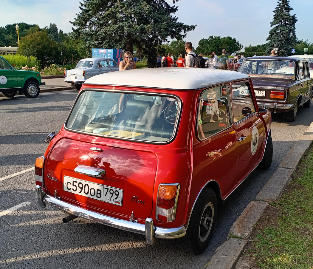 Москва, № С 590 ОВ 799 — Austin Mini '59-00; Москва — Фестиваль "Ретрорейс" 2024