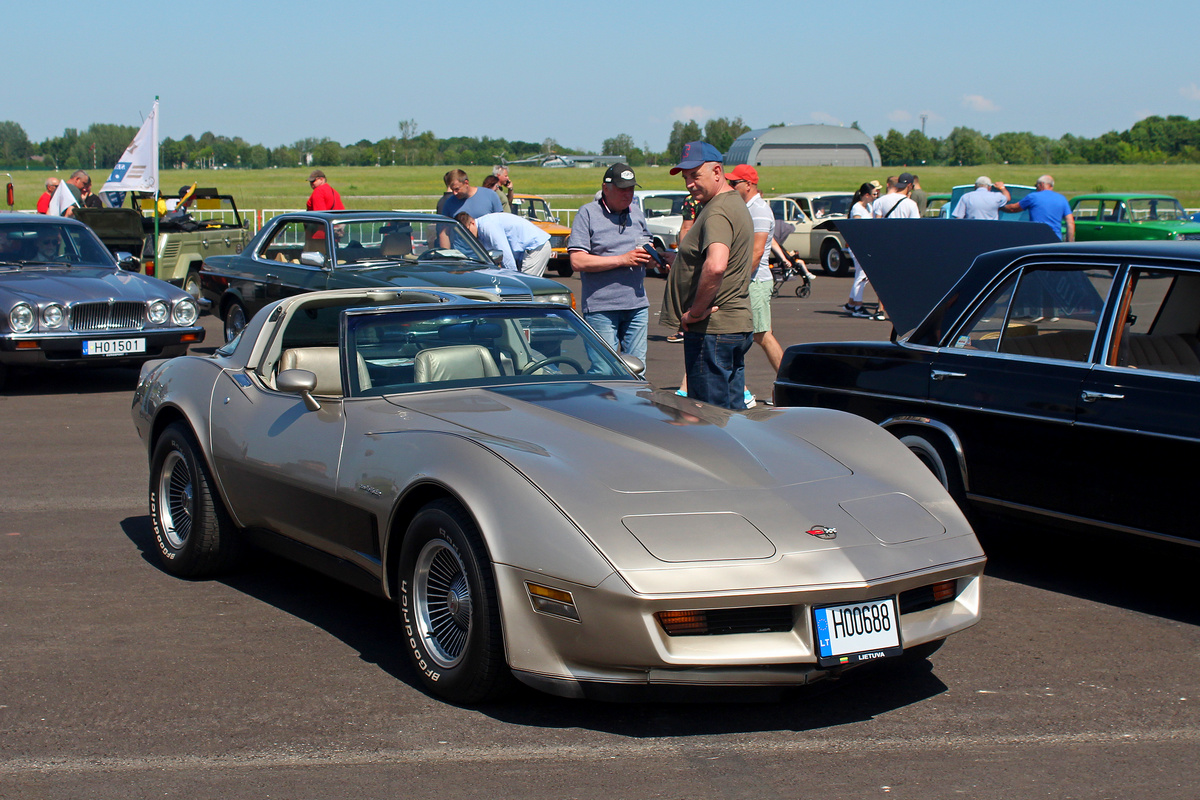 Литва, № H00688 — Chevrolet Corvette (C3) '68-82; Литва — Retro mugė 2024