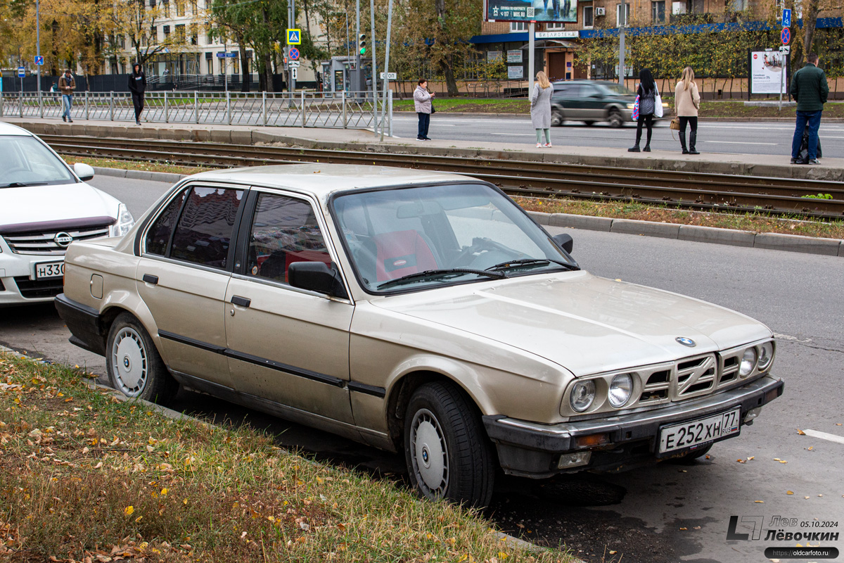 Москва, № Е 252 ХН 77 — BMW 3 Series (E30) '82-94