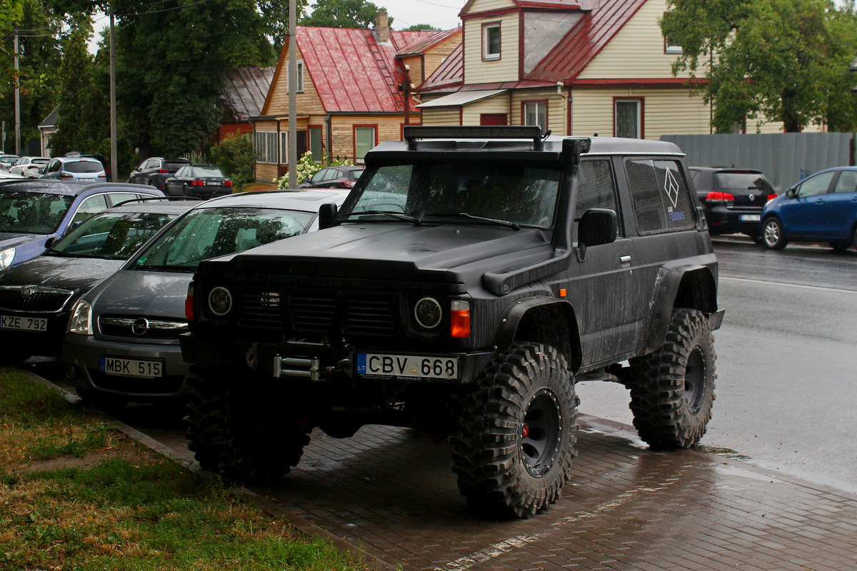 Литва, № CBV 668 — Nissan Patrol (Y60) '87-97