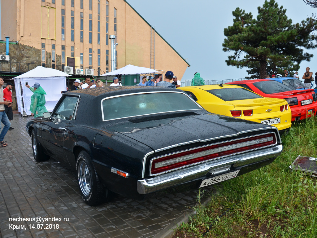 Крым, № А 266 ХЕ 41 — Ford Thunderbird (5G) '67-71; Крым — Крымский фестиваль автомобилей "Мост"