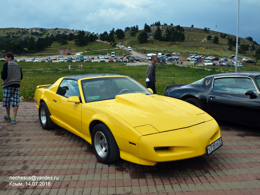 Москва, № Х 715 УХ 77 — Pontiac Firebird (3G) '82-92; Крым — Крымский фестиваль автомобилей "Мост"