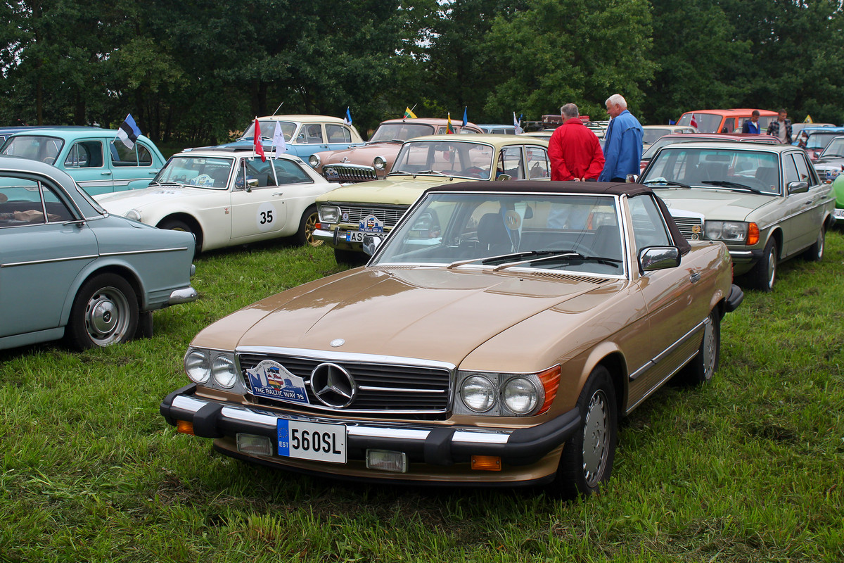 Эстония, № 56 OSL — Mercedes-Benz (R107/C107) '71-89; Литва — Baltijos kelias 35