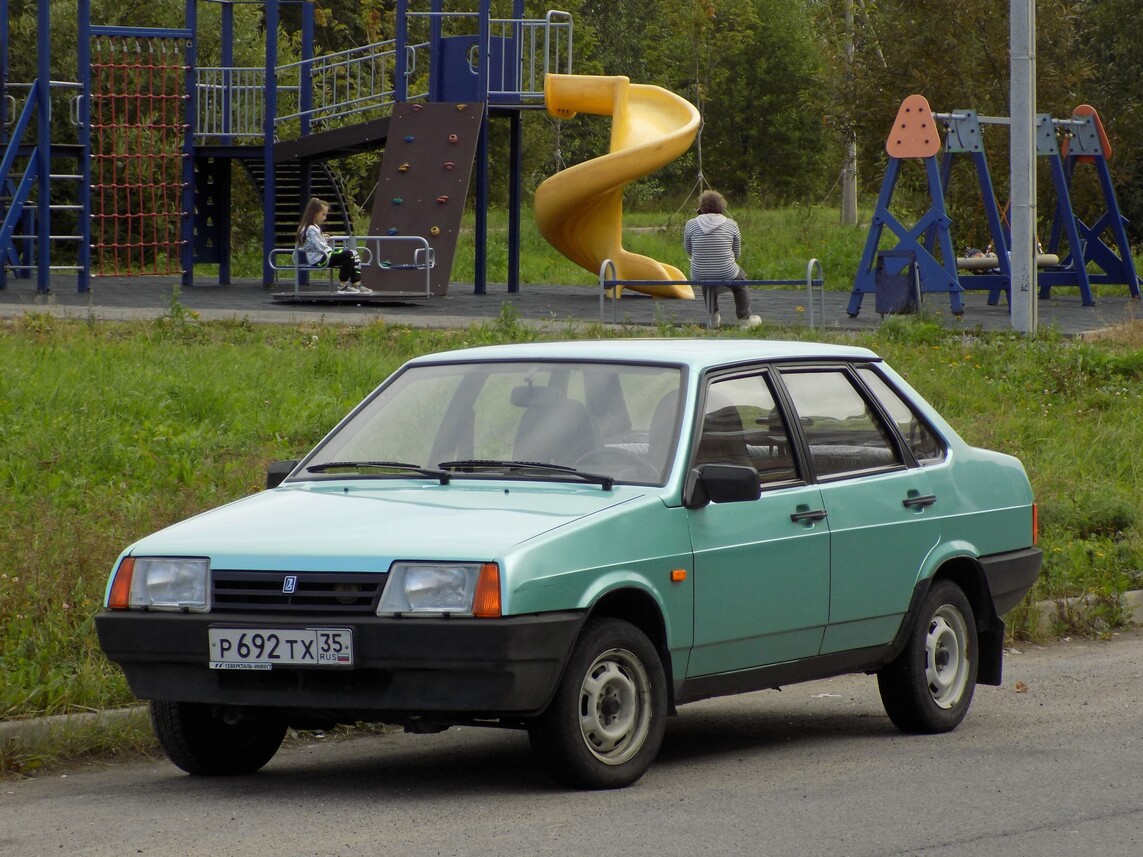 Вологодская область, № Р 692 ТХ 35 — ВАЗ-21099 '90-04