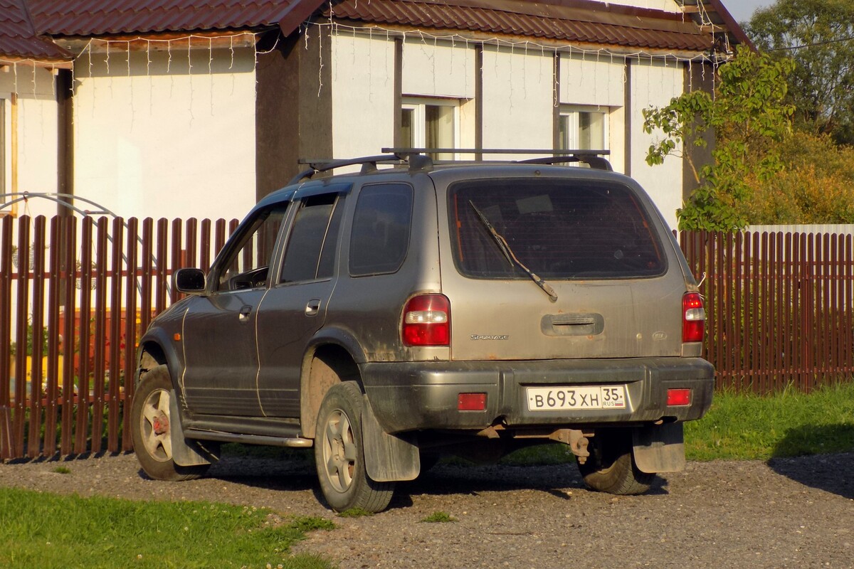 Вологодская область, № В 693 ХН 35 — Kia Sportage (Автотор) '98-05