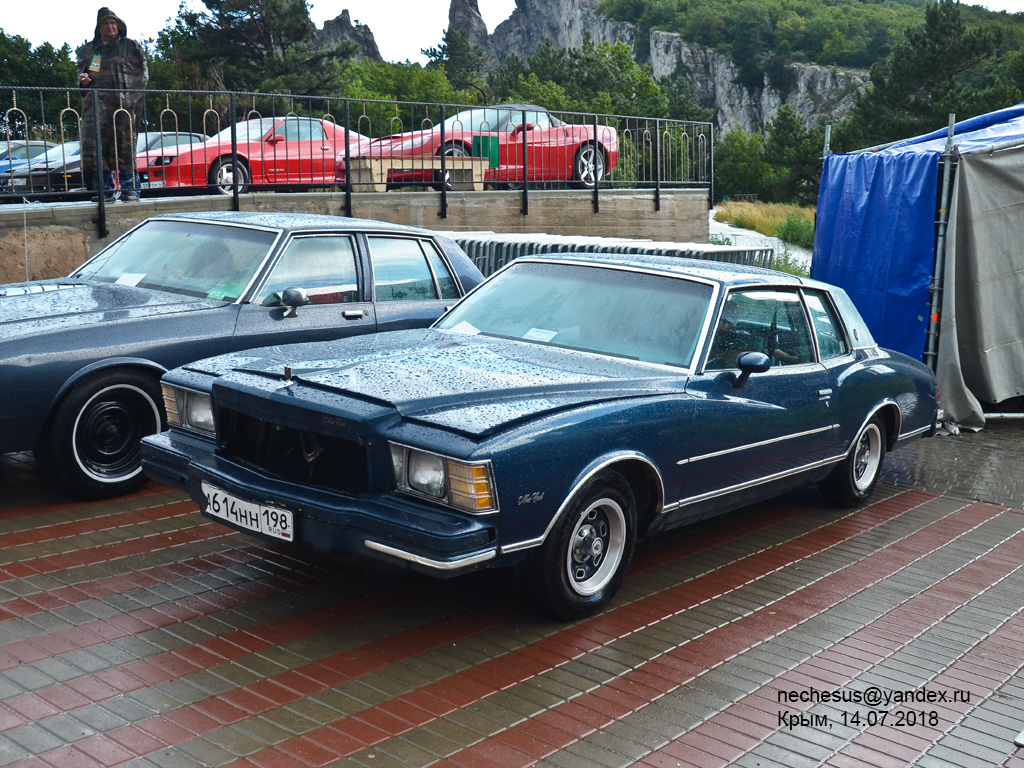 Санкт-Петербург, № А 614 НН 198 — Chevrolet Monte Carlo (3G) '78-80; Крым — Крымский фестиваль автомобилей "Мост"