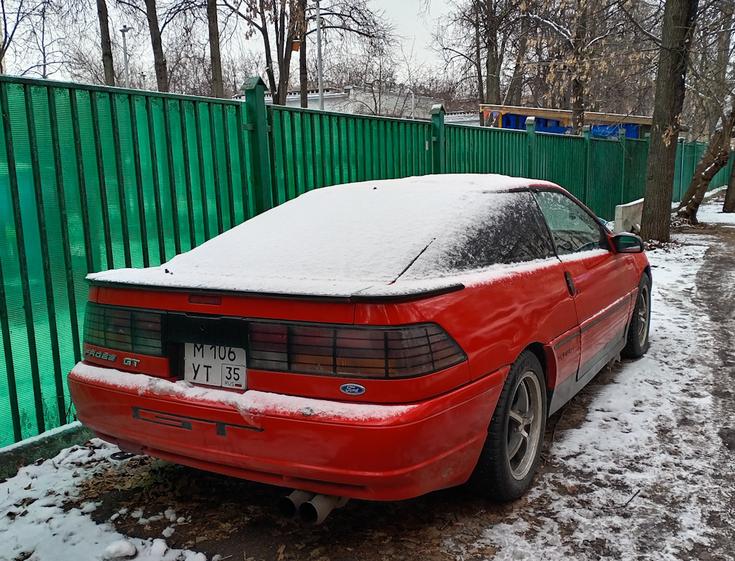 Вологодская область, № М 106 УТ 35 — Ford Probe (1G) '88-92