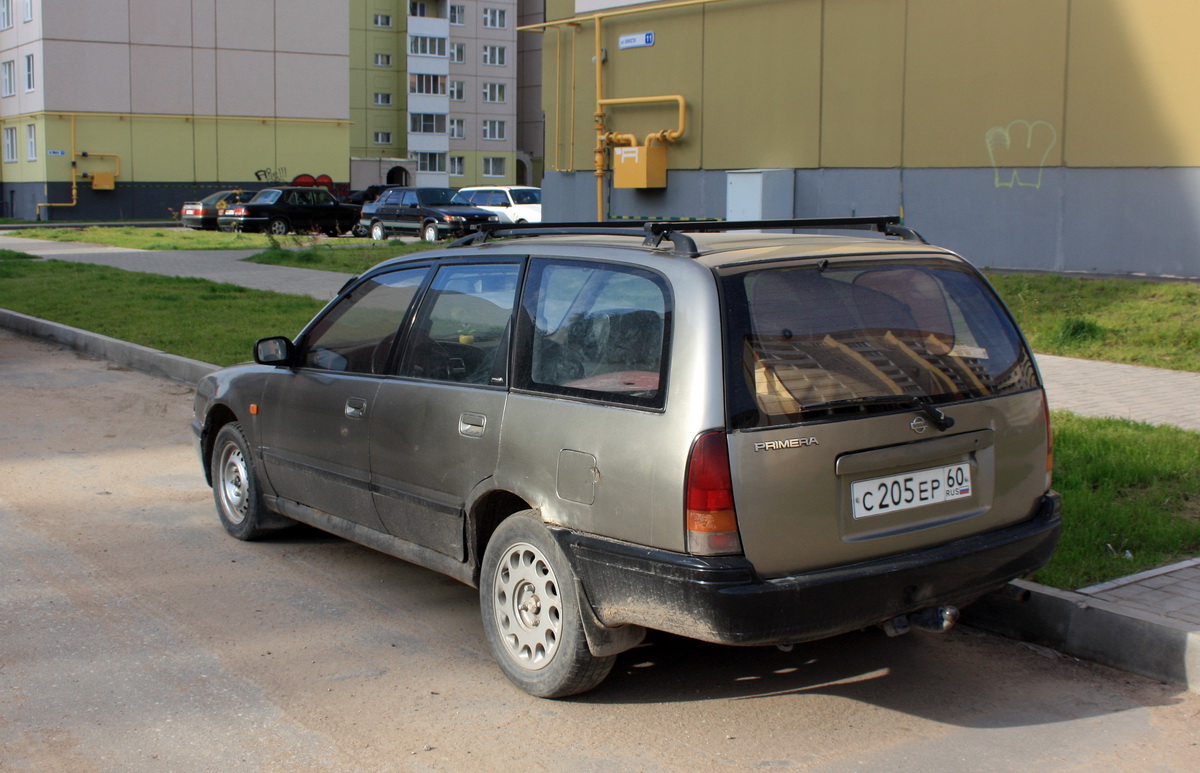 Псковская область, № С 205 ЕР 60 — Nissan Primera Estate I (P10) '90-97