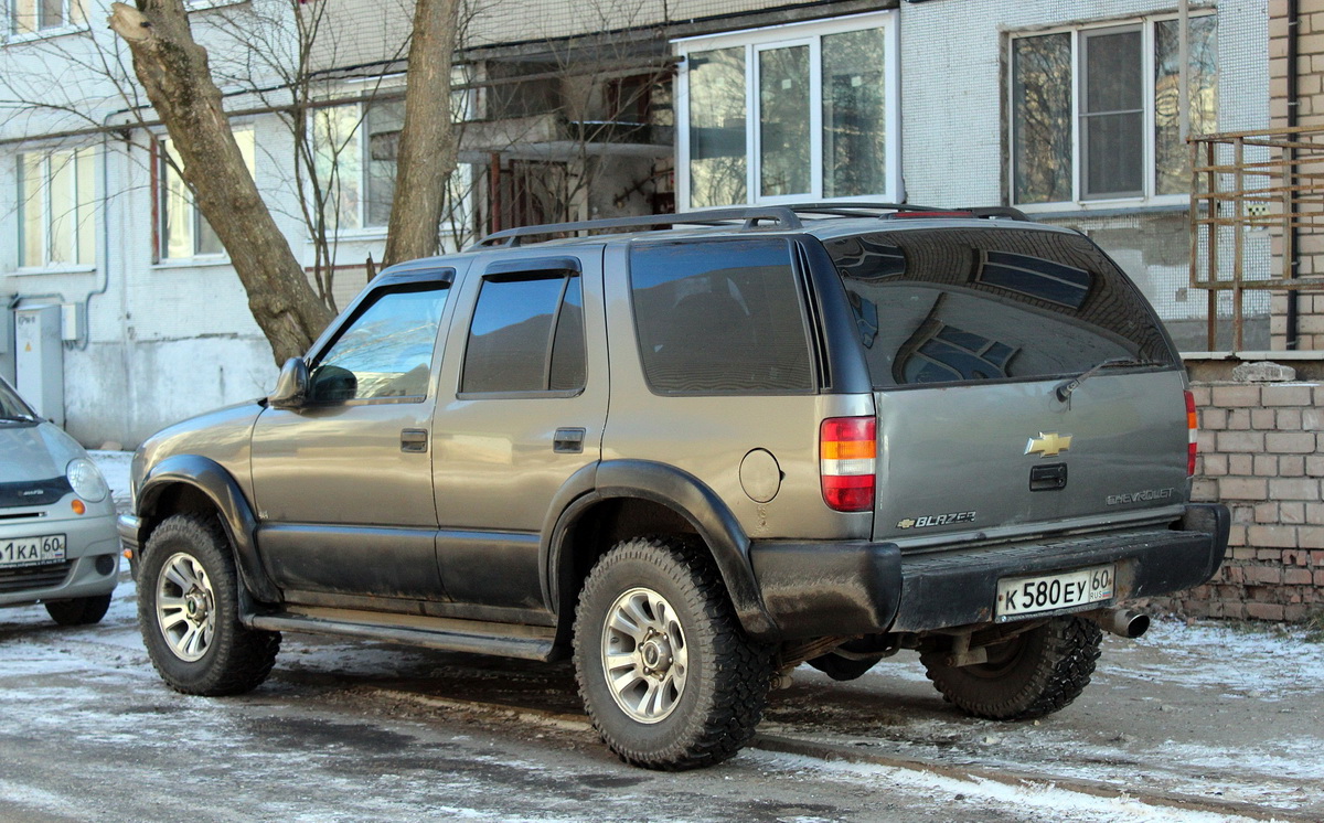 Псковская область, № К 580 ЕУ 60 — Chevrolet Blazer (4G) '1994–97