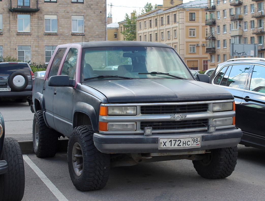 Санкт-Петербург, № Х 172 НС 98 — Chevrolet C/K-Series (4G) '88-00