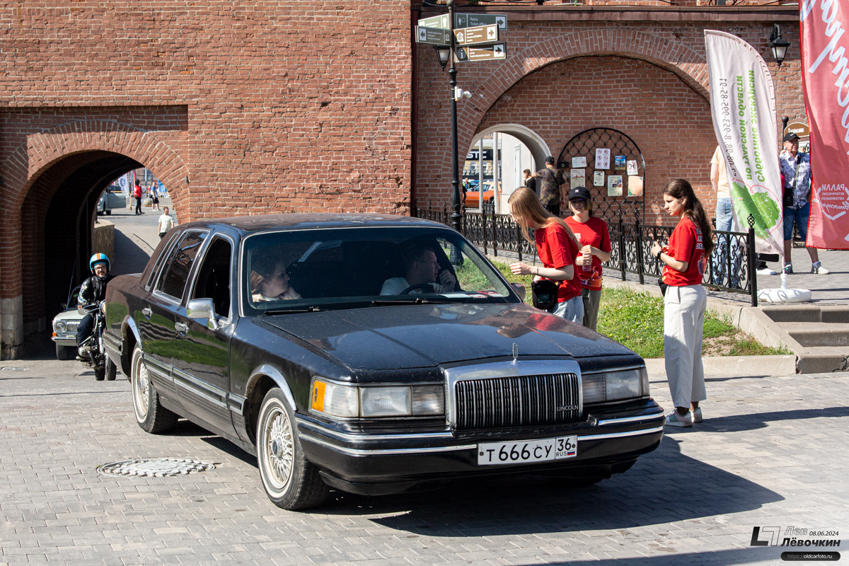 Воронежская область, № Т 666 СУ 36 — Lincoln Town Car (2G) '90-97; Тульская область — Автомобильный фестиваль "Автострада — 2024"