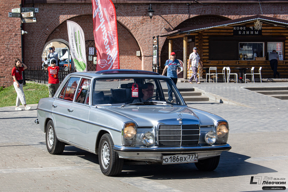 Москва, № О 186 ВХ 777 — Mercedes-Benz (W114/W115) '72-76; Тульская область — Автомобильный фестиваль "Автострада — 2024"