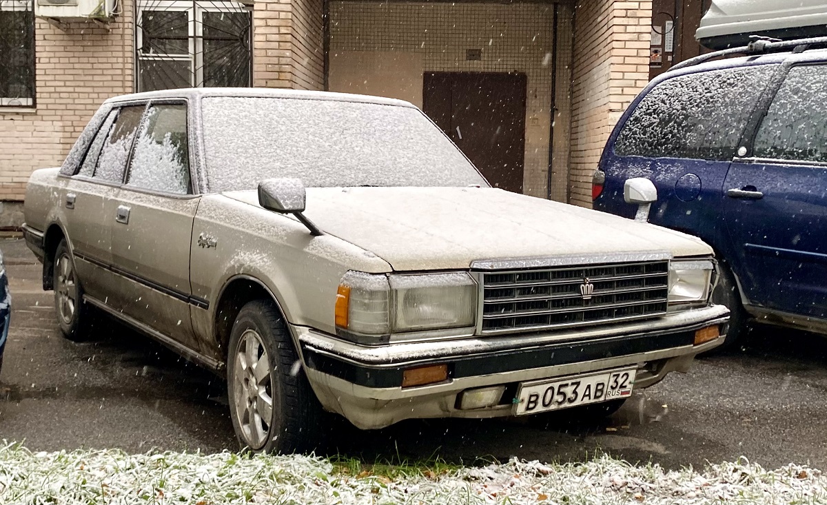 Брянская область, № В 053 АВ 32 — Toyota Crown (S120) '83-87