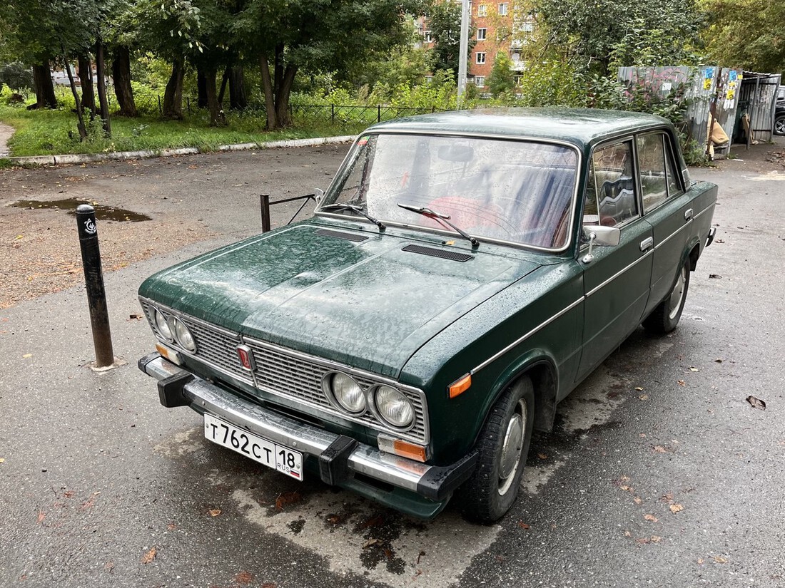 Удмуртия, № Т 762 СТ 18 — ВАЗ-2106 '75-06