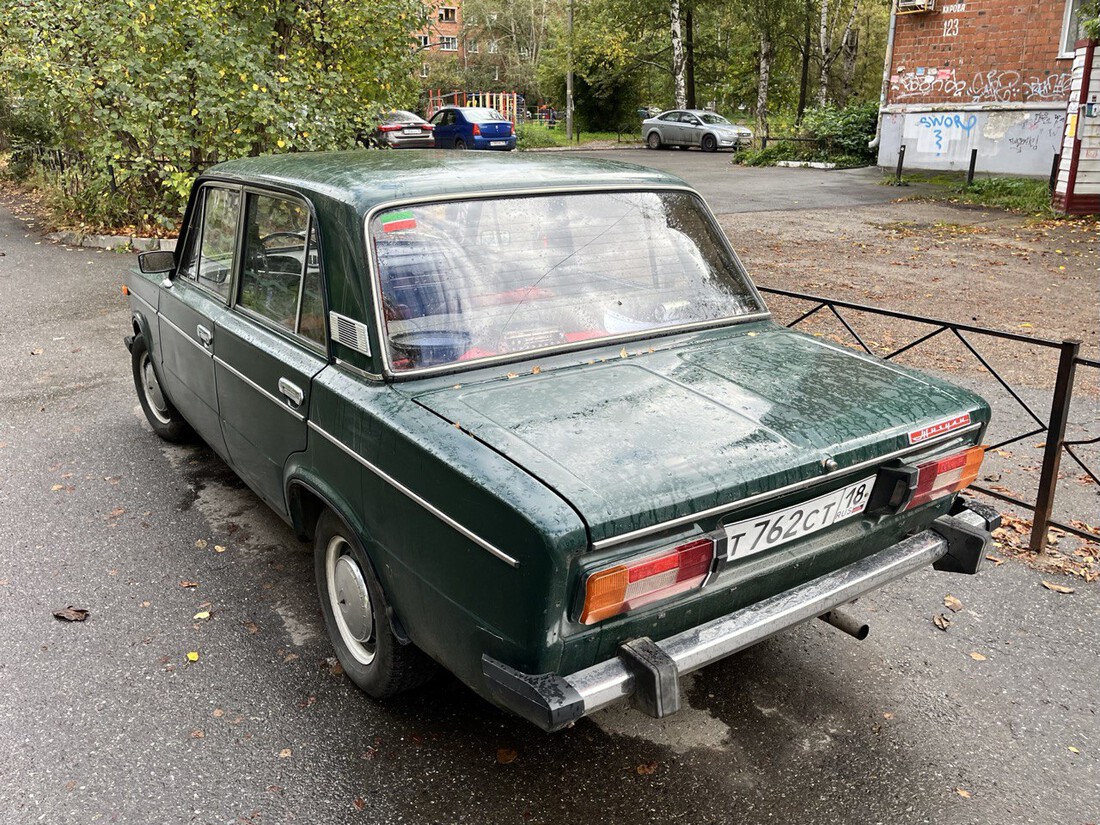 Удмуртия, № Т 762 СТ 18 — ВАЗ-2106 '75-06