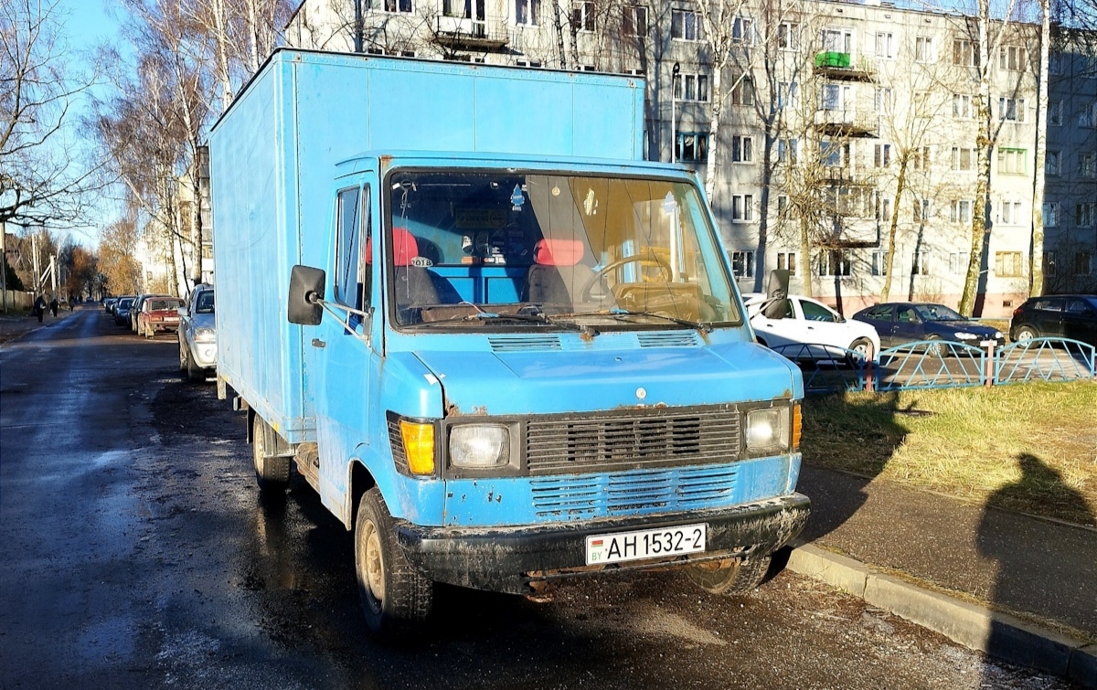 Витебская область, № АН 1532-2 — Mercedes-Benz T1 '76-96