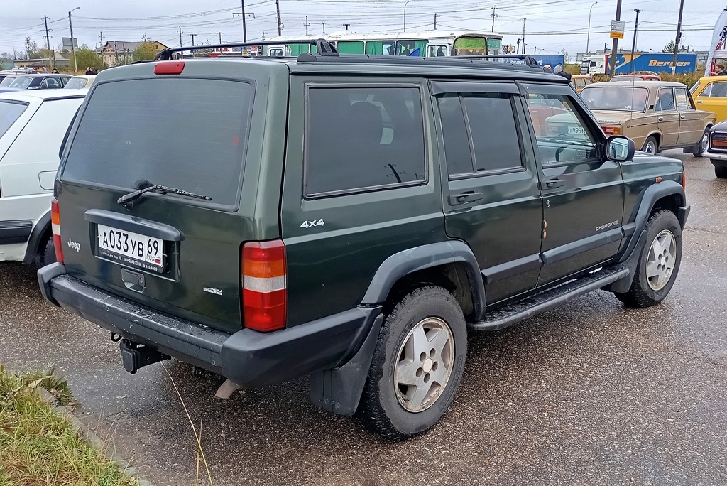 Тверская область, № А 033 УВ 69 — Jeep Cherokee (XJ) '84-01; Тверская область — Закрытие сезона 2024 Ретро-клуба Калинин