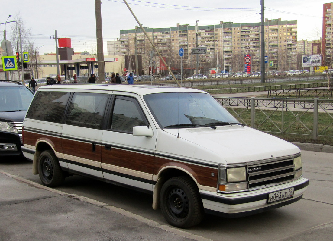 Санкт-Петербург, № Н 043 НУ 78 — Plymouth Voyager (AS) (2G) '90-95