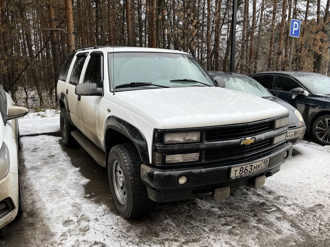 Удмуртия, № Т 863 МУ 18 — Chevrolet Tahoe (1G) '92-99