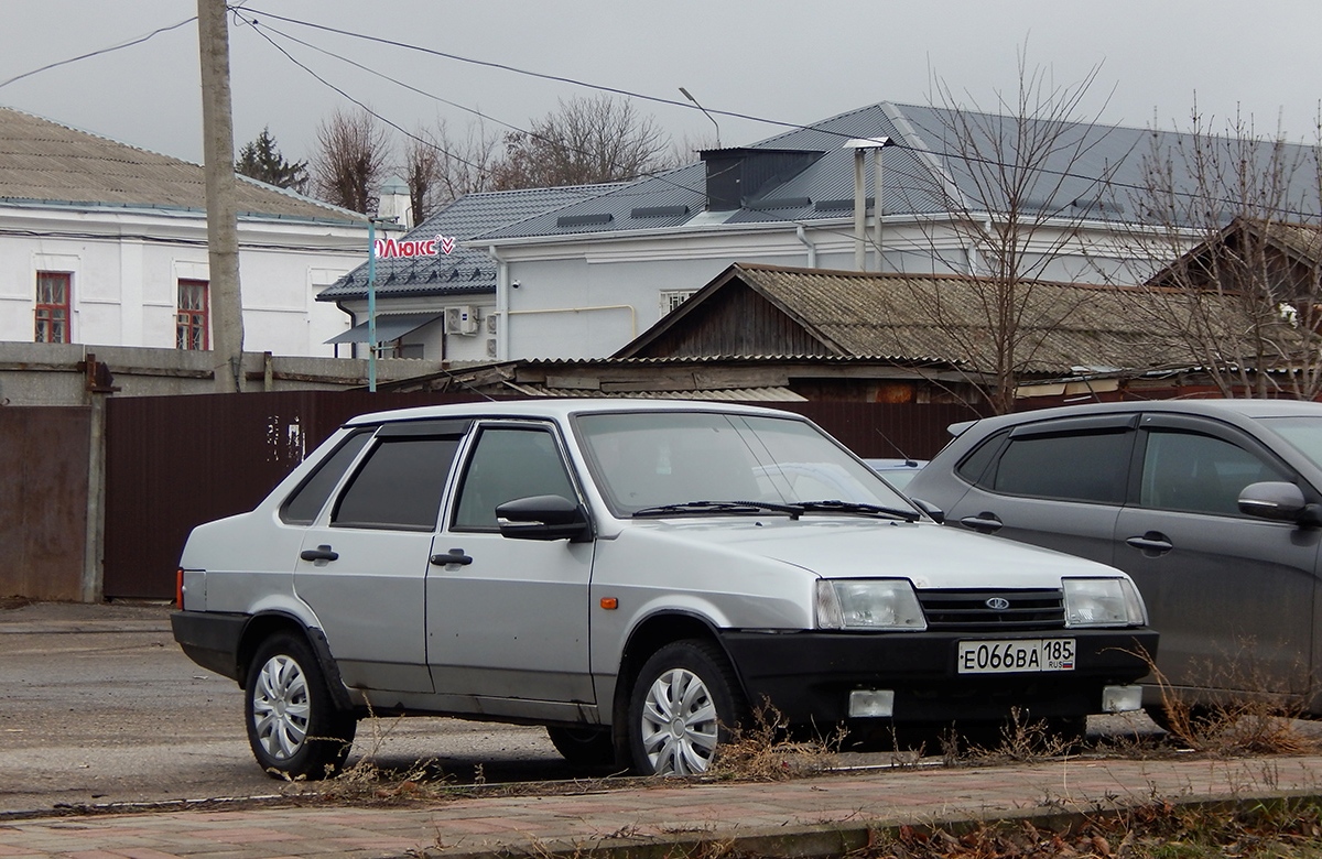 Запорожская область, № Е 066 ВА 185 — ВАЗ-21099 '90-04