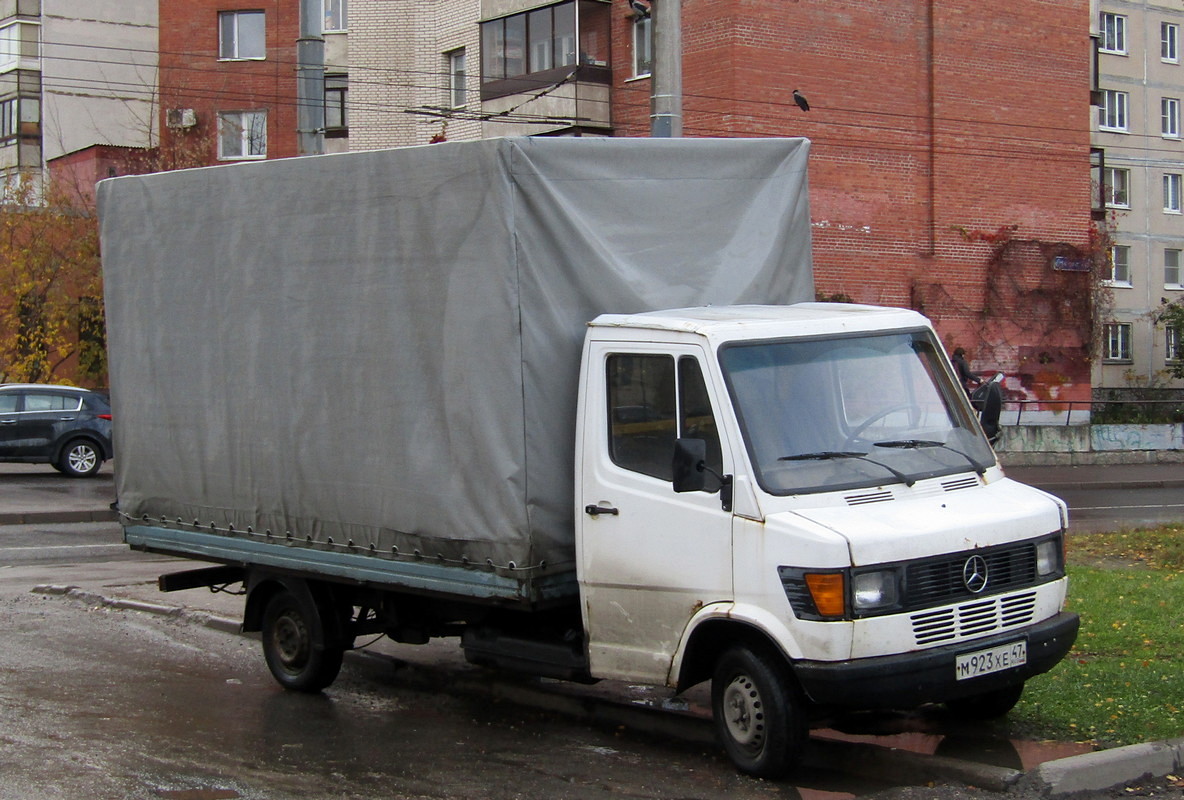 Ленинградская область, № М 923 ХЕ 47 — Mercedes-Benz T1 '76-96