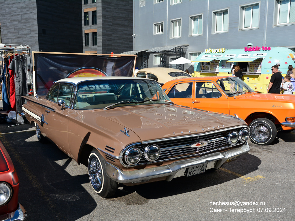 Санкт-Петербург, № Х 013 КС 98 — Chevrolet Impala (2G) '59-60; Санкт-Петербург — Выставка классических и кастомных автомобилей и мотоциклов "Original Meet 2024"