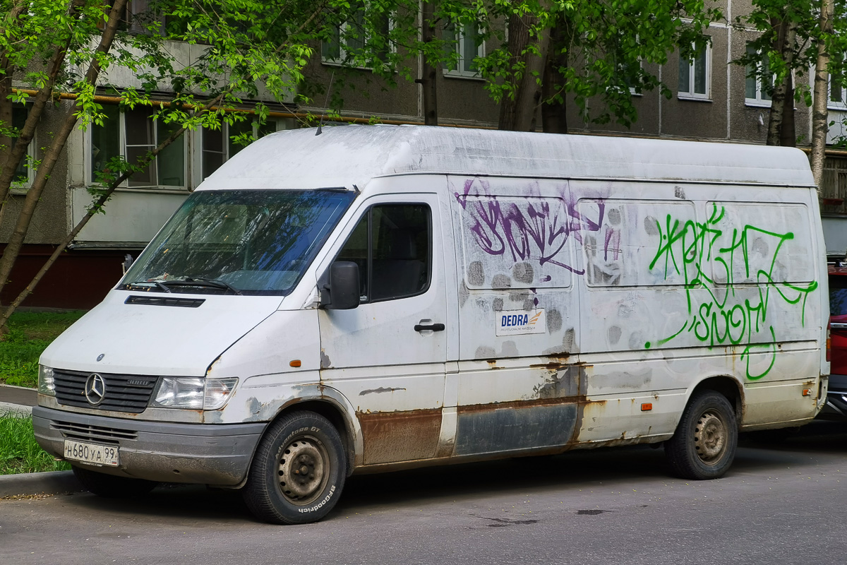 Москва, № Н 680 УА 99 — Mercedes-Benz Sprinter (1G) '95-00